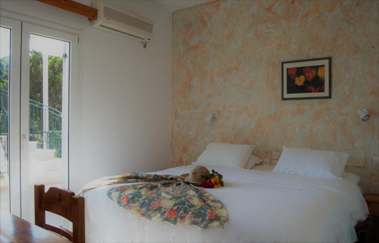 Odyssia Apartment *